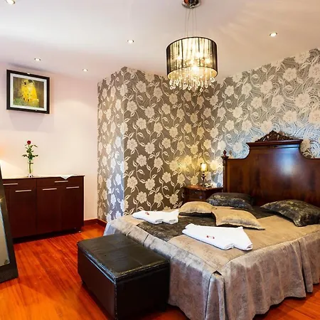 Newly Renovated 4 Seasons With Bbq, Private Pool, Ping Pond And Football Table *