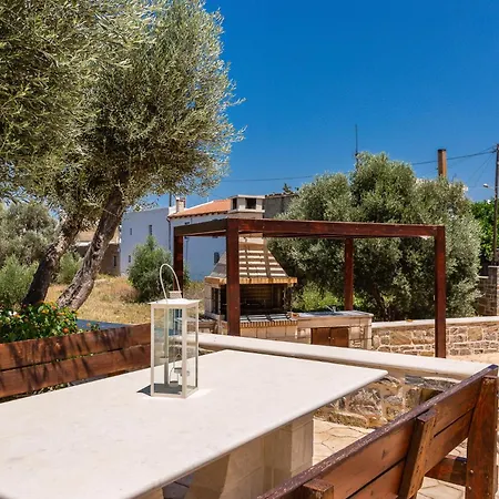 Newly Renovated 4 Seasons With Bbq, Private Pool, Ping Pond And Football Table Viranepiskopí