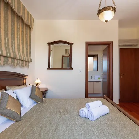 Villa Newly Renovated 4 Seasons With Bbq, Private Pool, Ping Pond And Football Table *