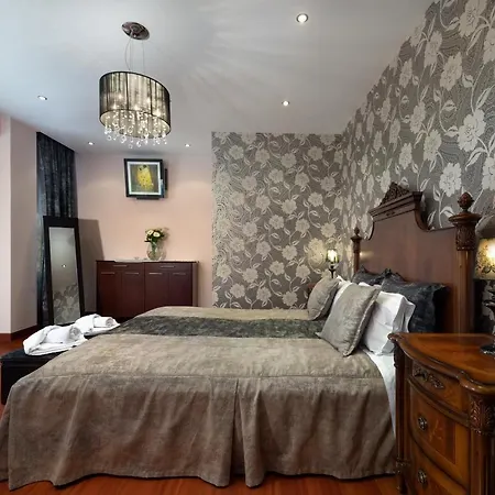 Newly Renovated 4 Seasons With Bbq, Private Pool, Ping Pond And Football Table