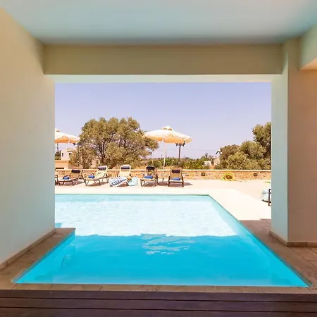 Newly Renovated 4 Seasons With Bbq, Private Pool, Ping Pond And Football Table فيلة Viranepiskopí